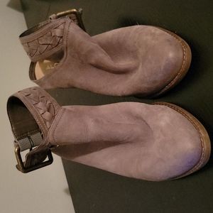 Aldo Grey/light brown suede/leather heeled ankle strap bootie, womens size 8